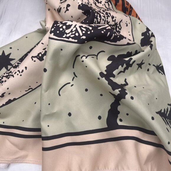 🌙 Silk Satin Scarf – “The Moon” – 75x75 cm - Picture 3 of 11